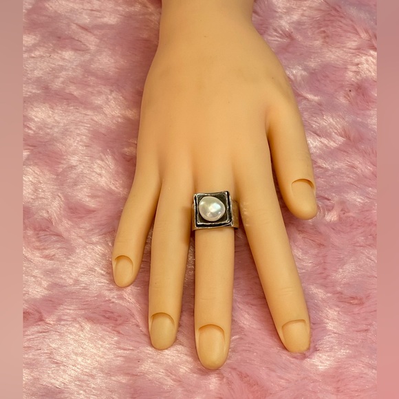 Silpada Sterling Freshwater Pearl Ring - Picture 3 of 11